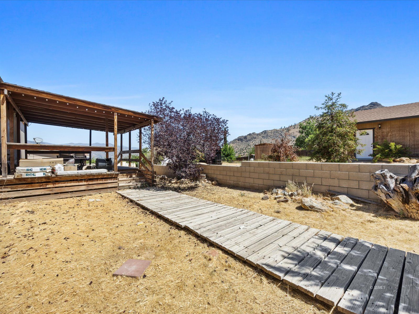 Property Photo 26