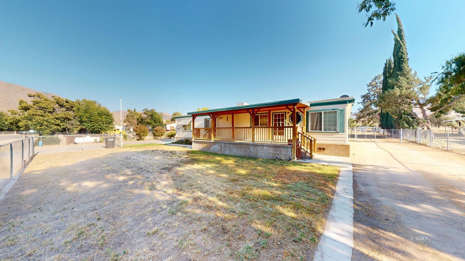 Property Photo 34