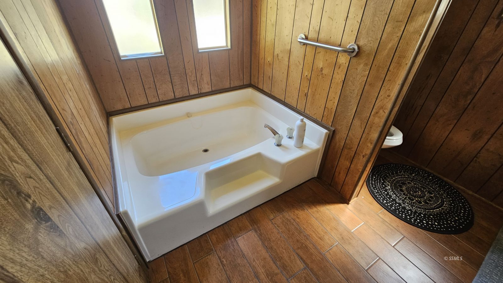 Property Photo 27
