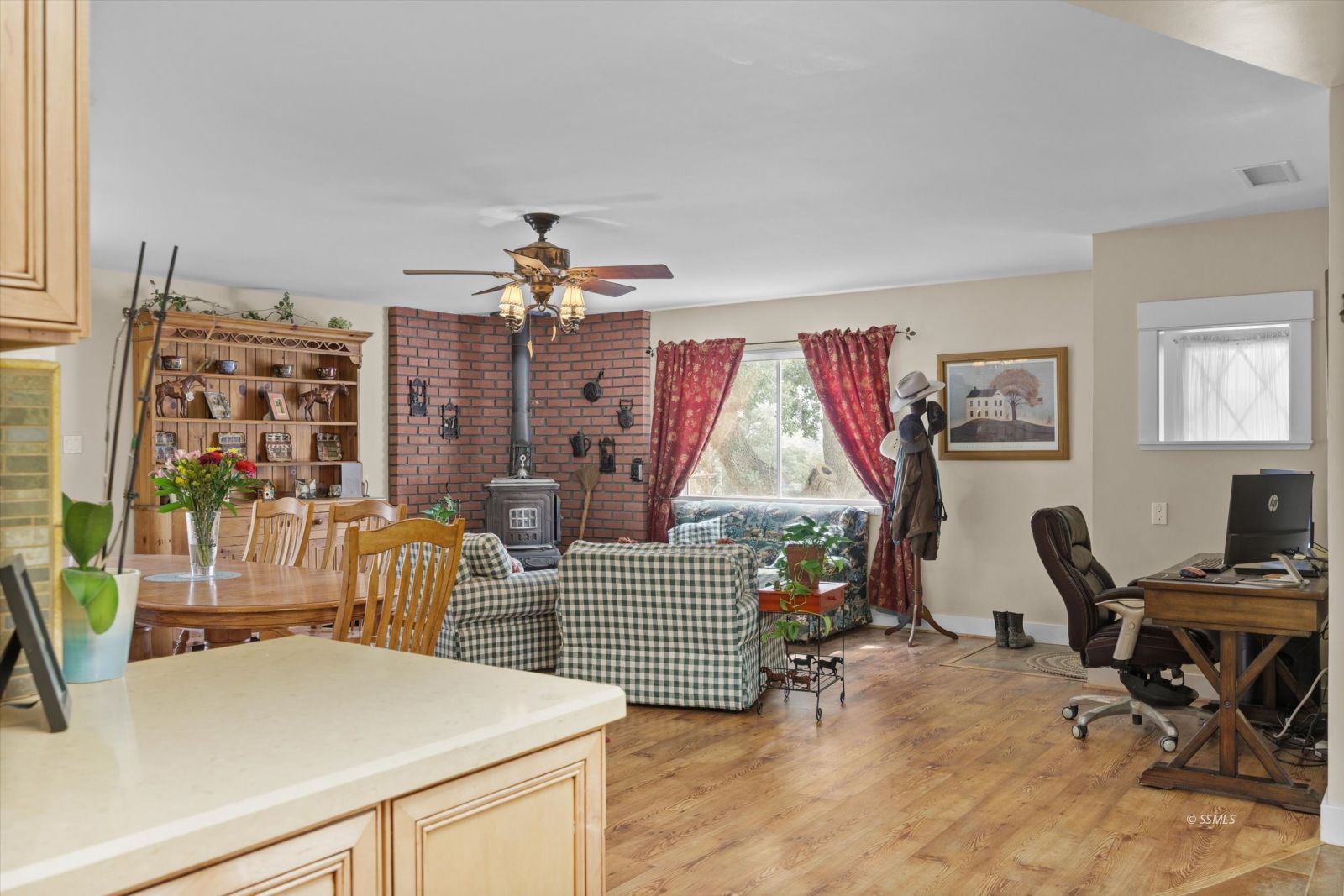Property Photo 16