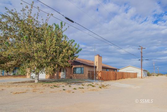 feature listing property photo