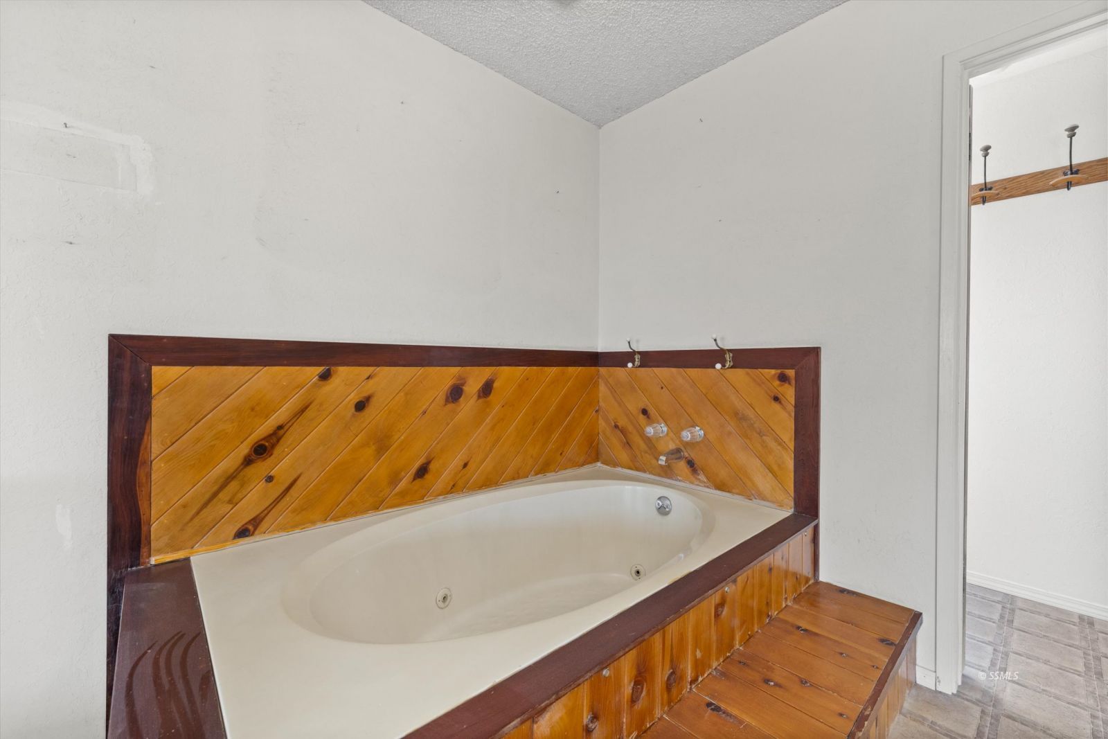 Property Photo 46