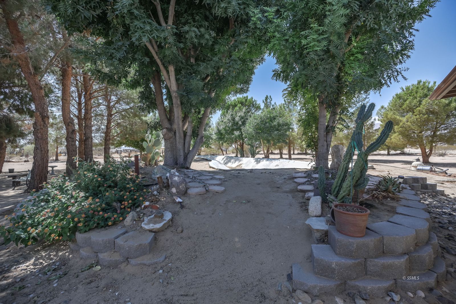 Property Photo 44