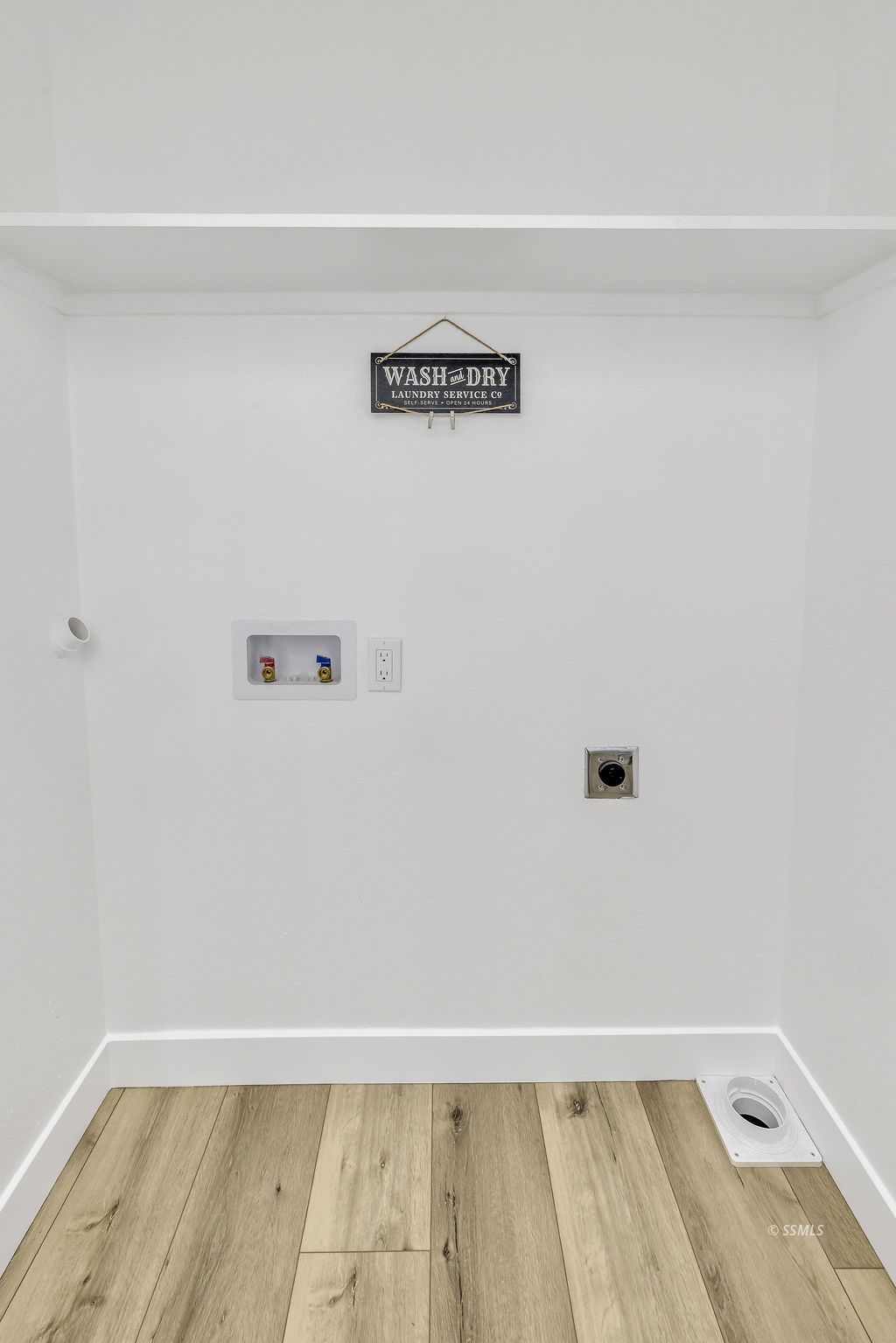 Property Photo 32