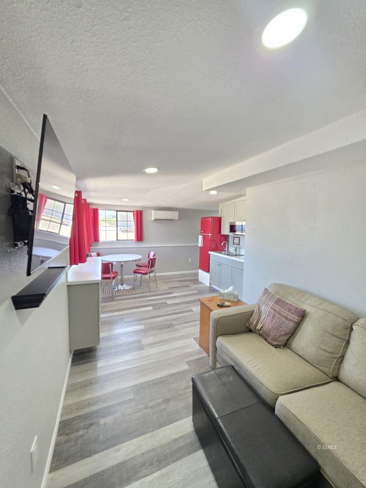 Property Photo 32