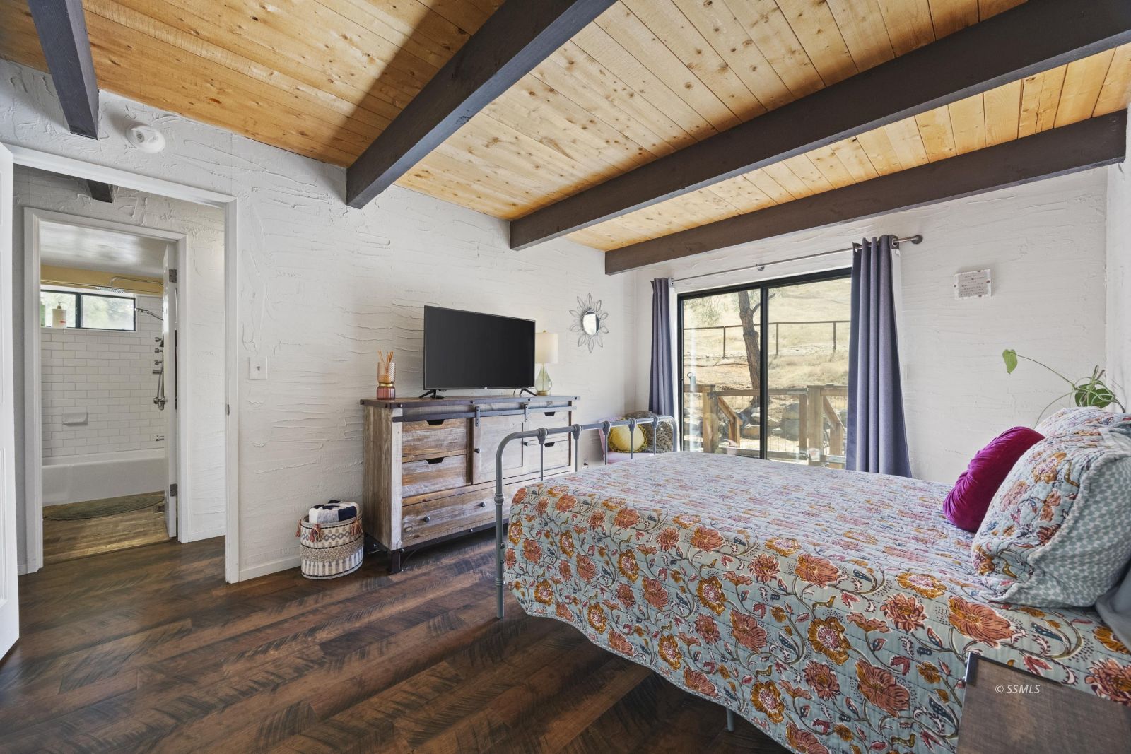 Property Photo 34
