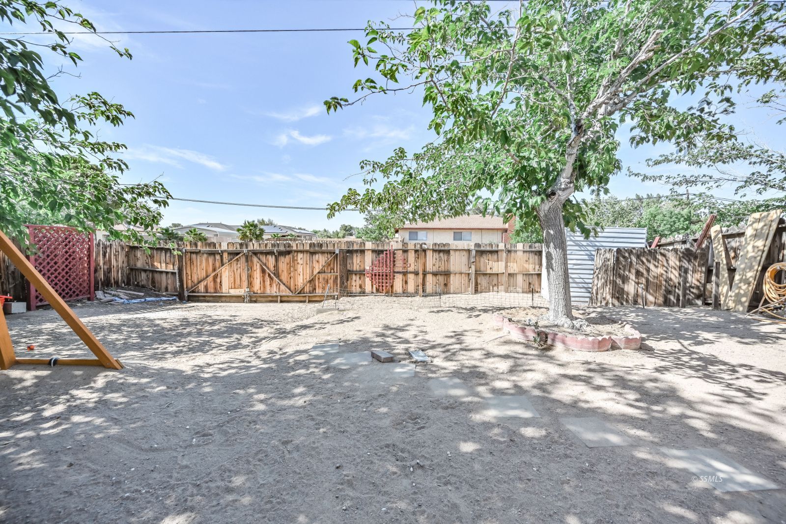 Property Photo 26