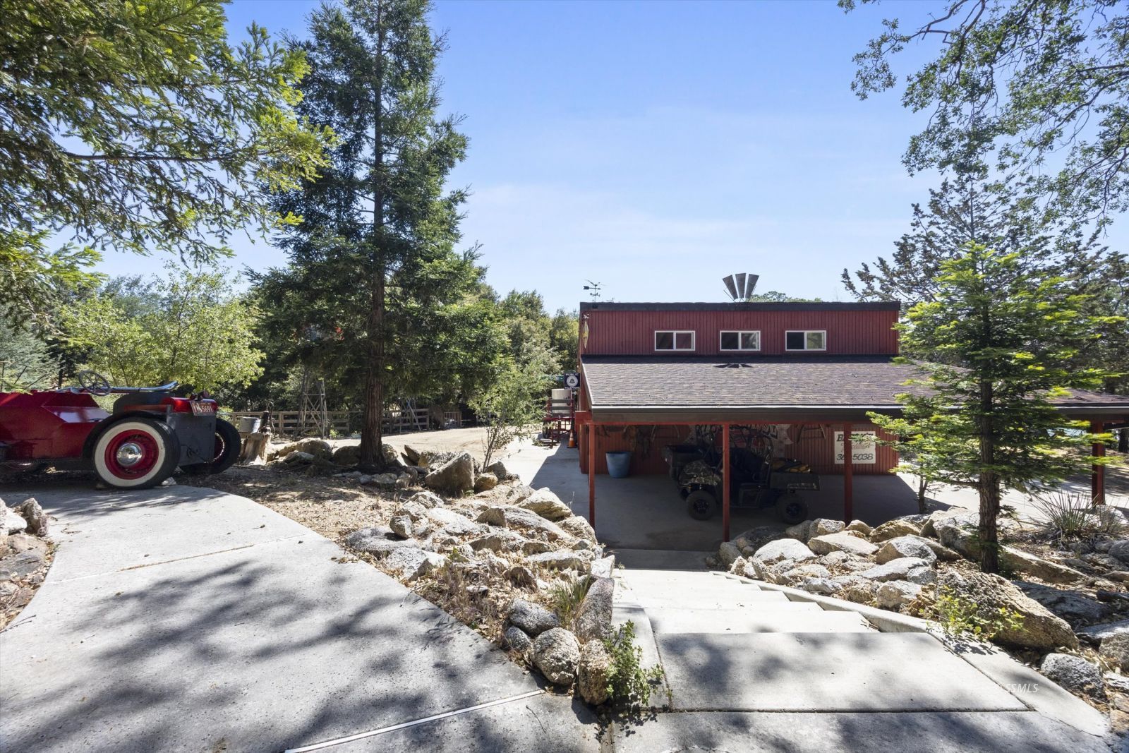 Property Photo 28