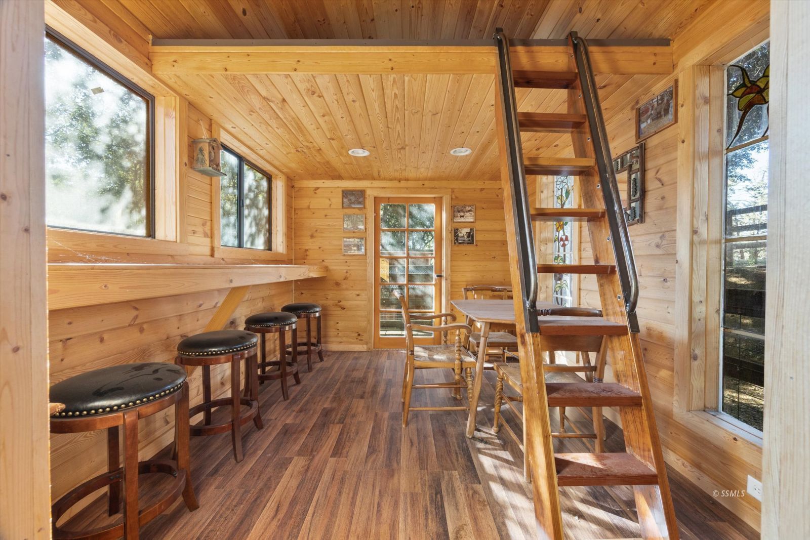 Property Photo 33