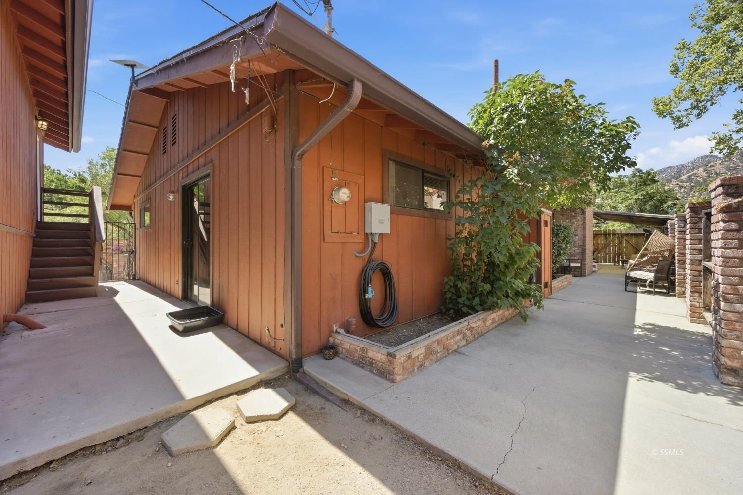 Property Photo 23