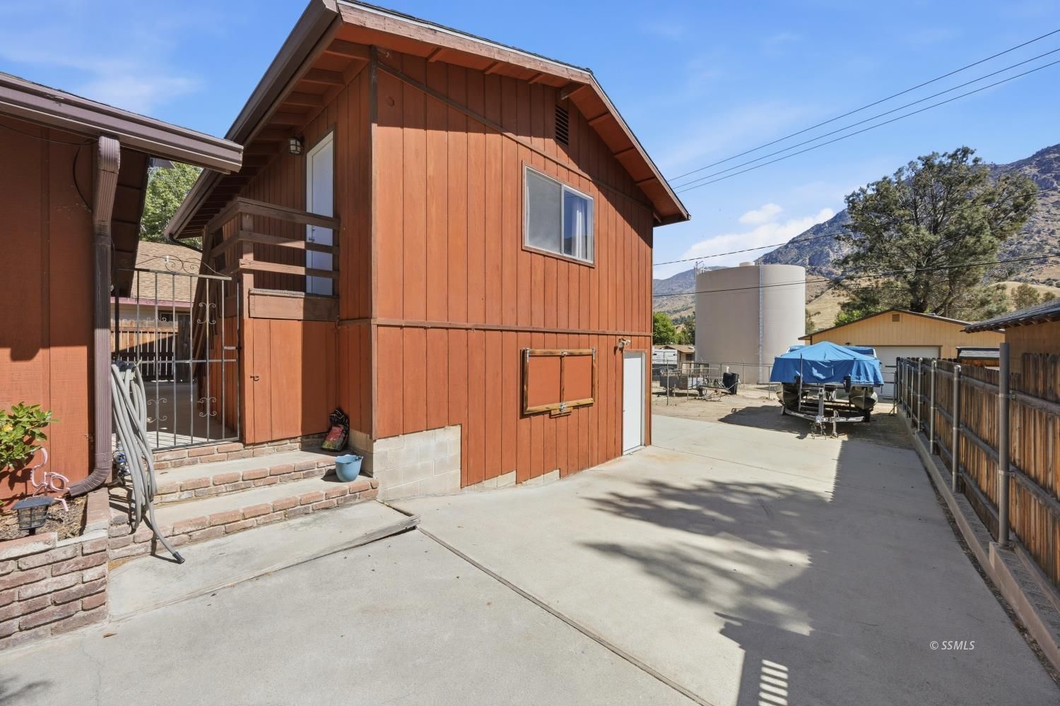 Property Photo 41