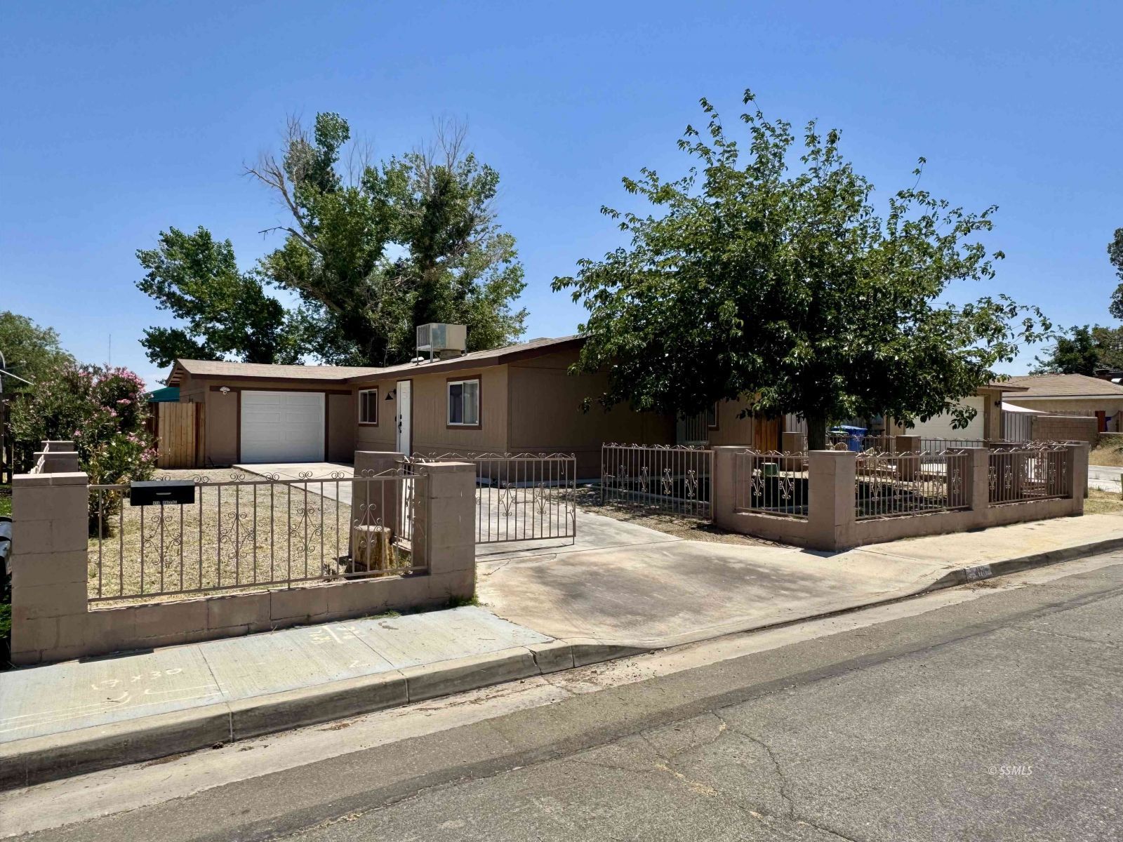 Property Photo 3