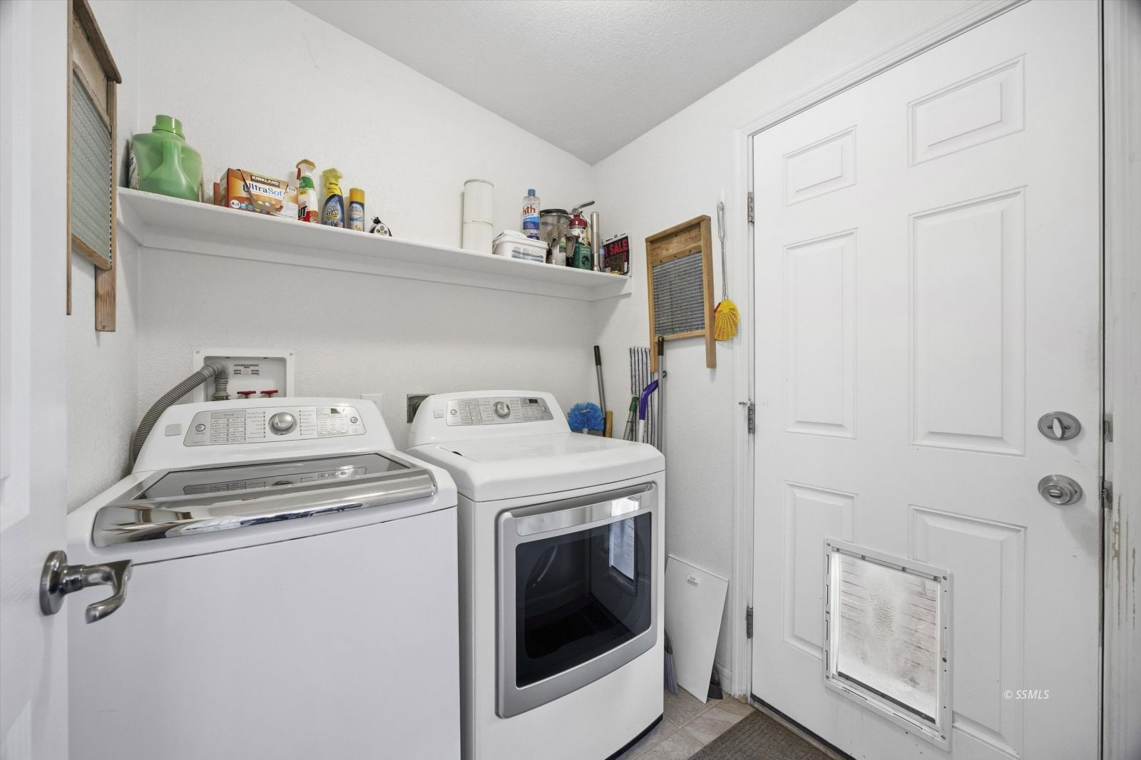Property Photo 28
