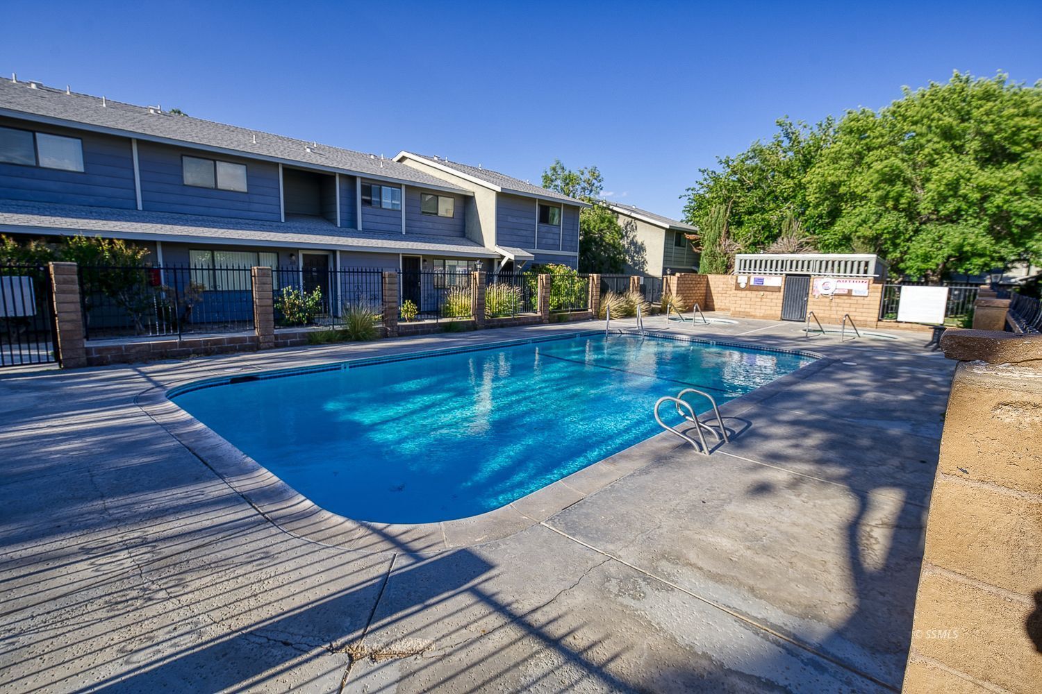 Property Photo 28