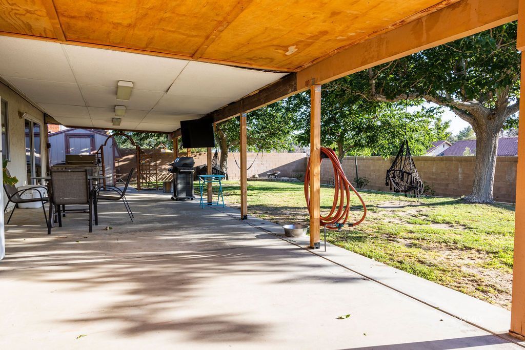 Property Photo 37