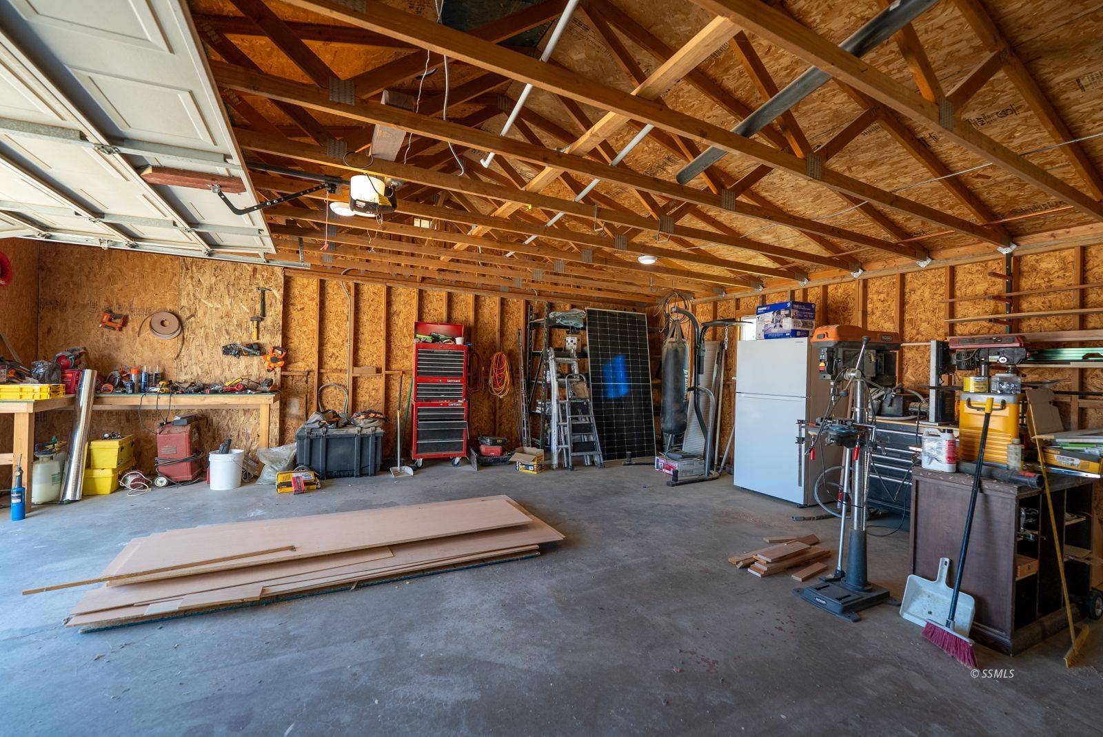 Property Photo 28