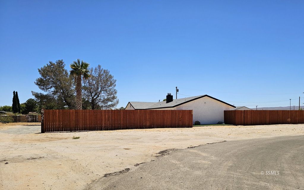 Property Photo 42
