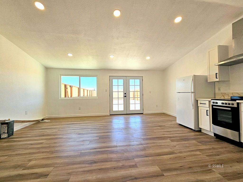 Property Photo 38