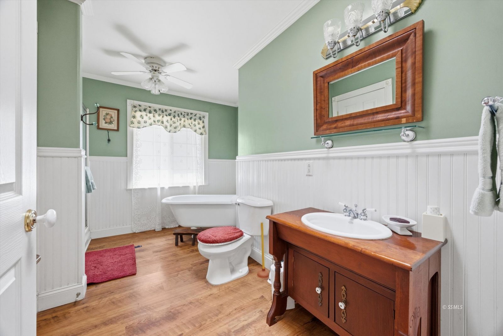 Property Photo 27
