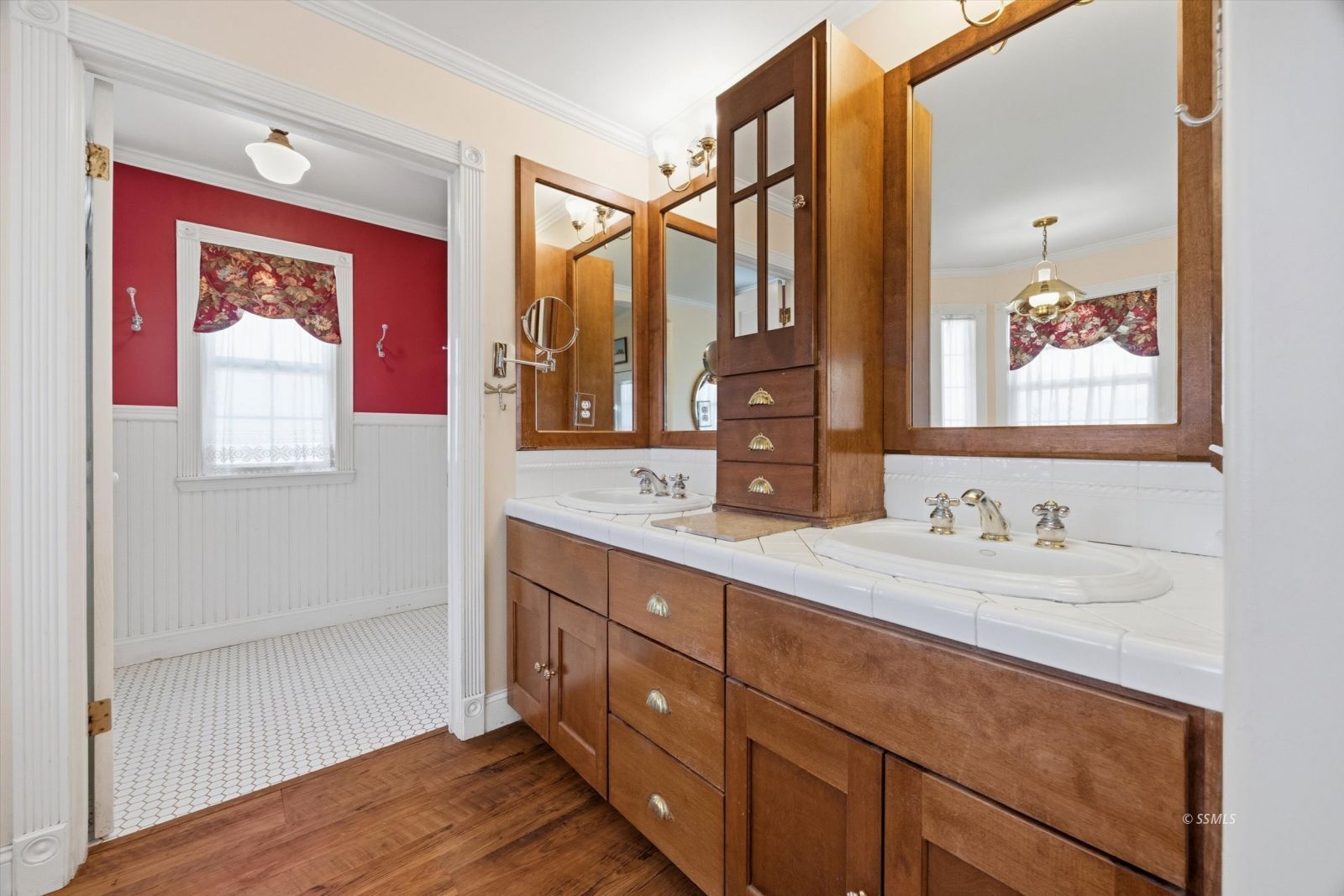 Property Photo 34