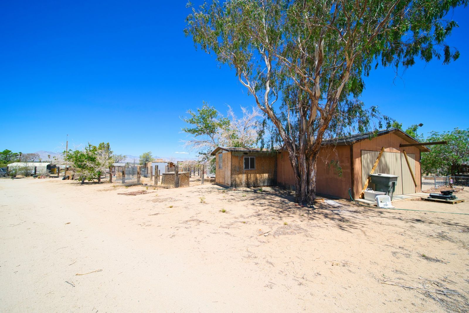 Property Photo 28