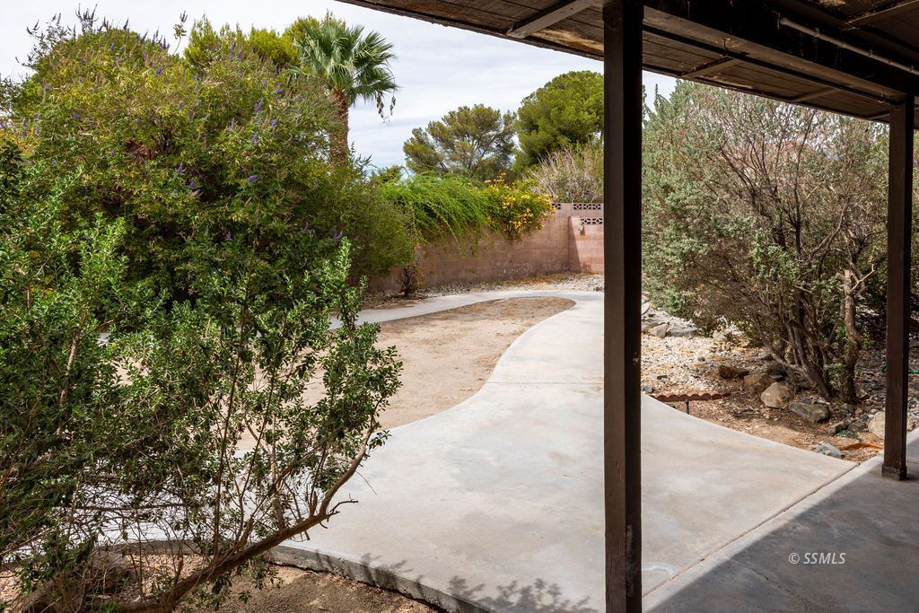 Property Photo 28