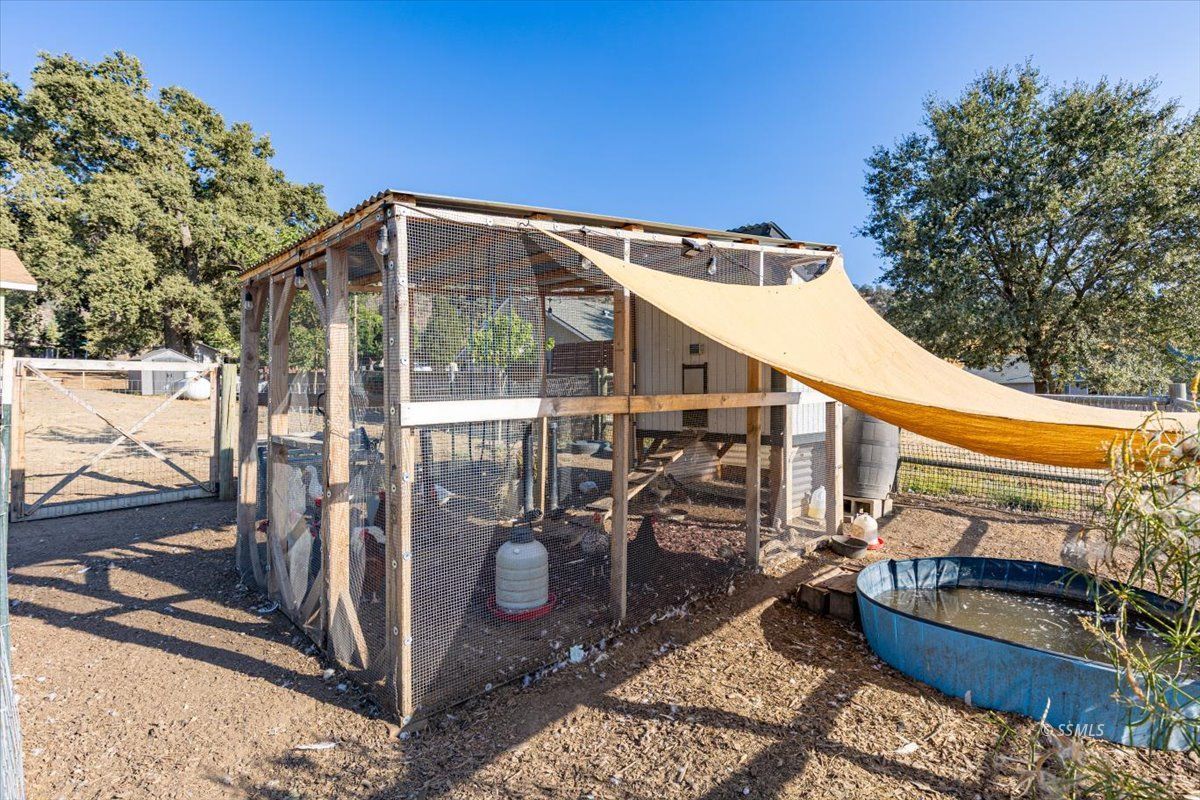 Property Photo 34