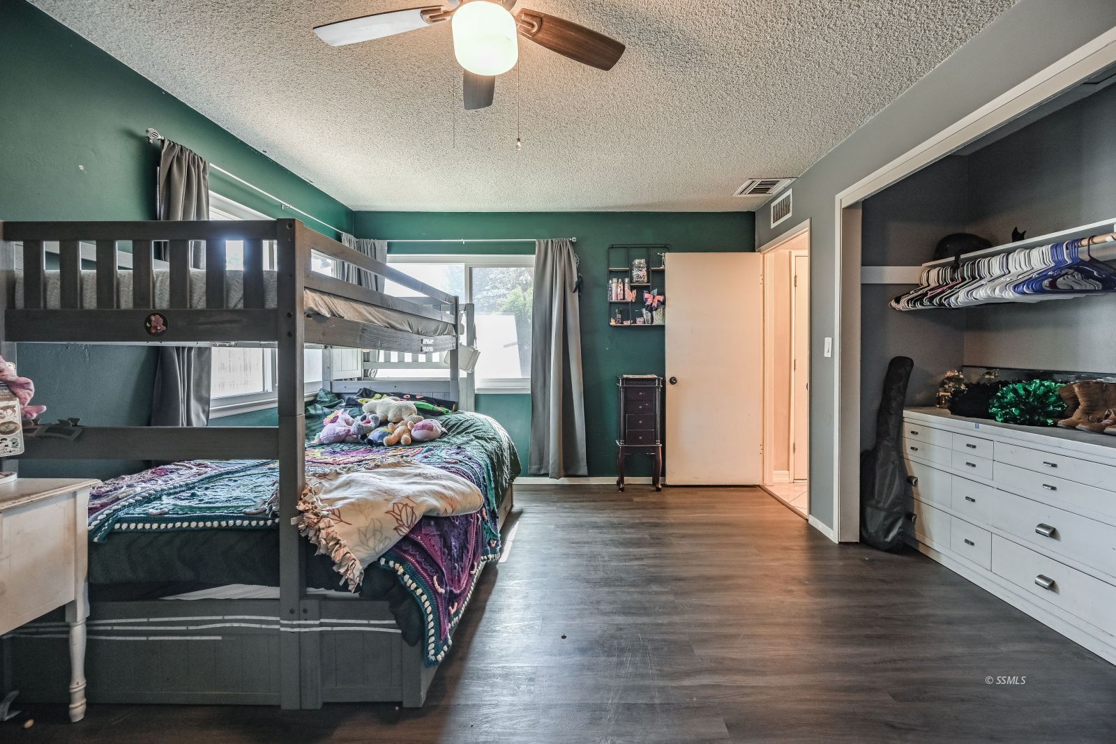 Property Photo 33