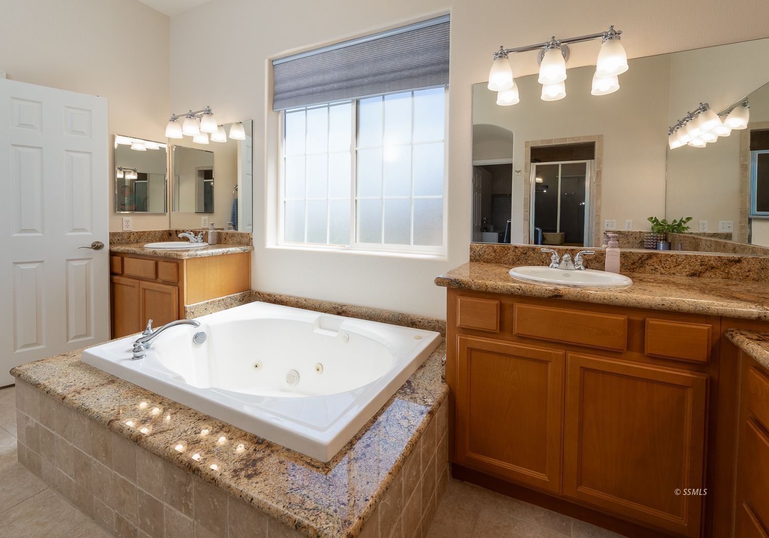 Property Photo 33