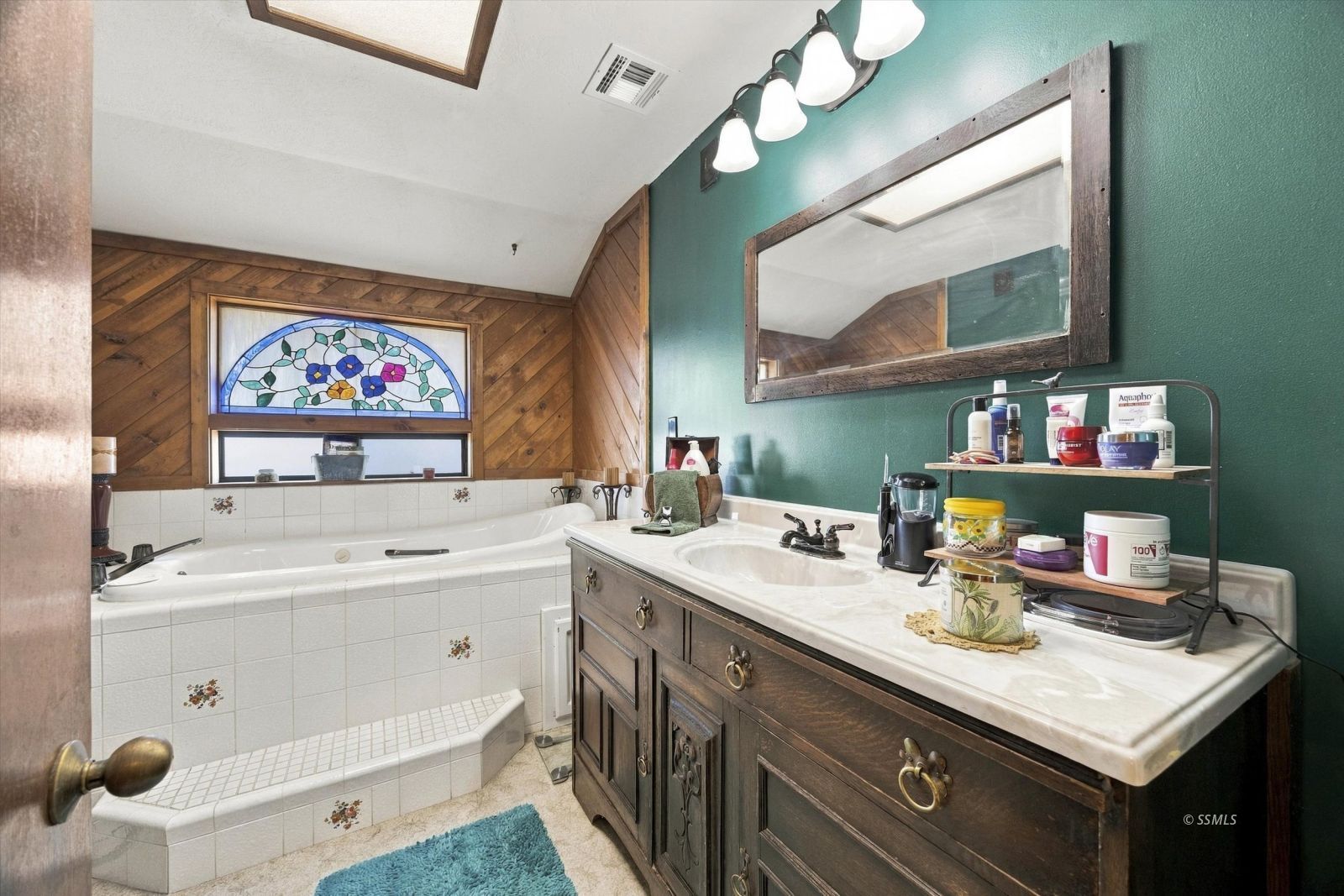 Property Photo 40