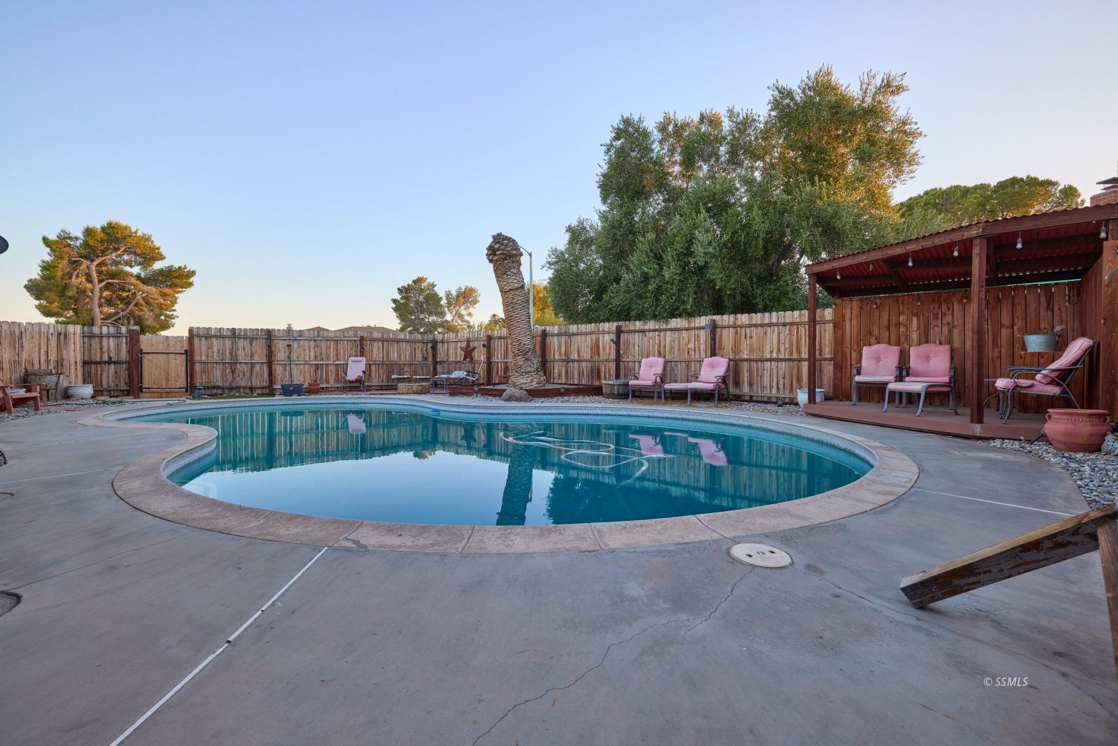 Property Photo 23