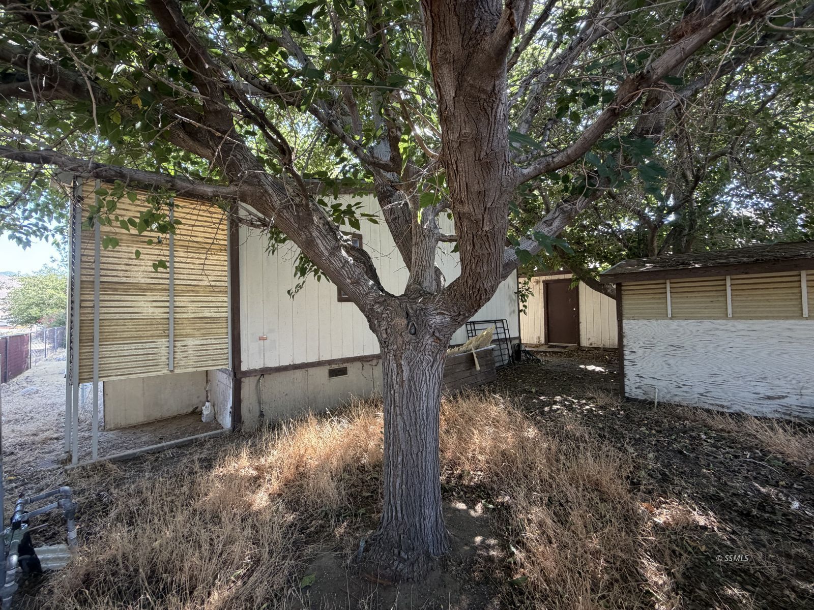 Property Photo 30