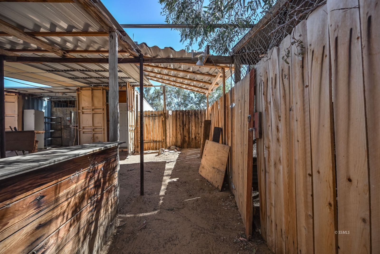 Property Photo 25