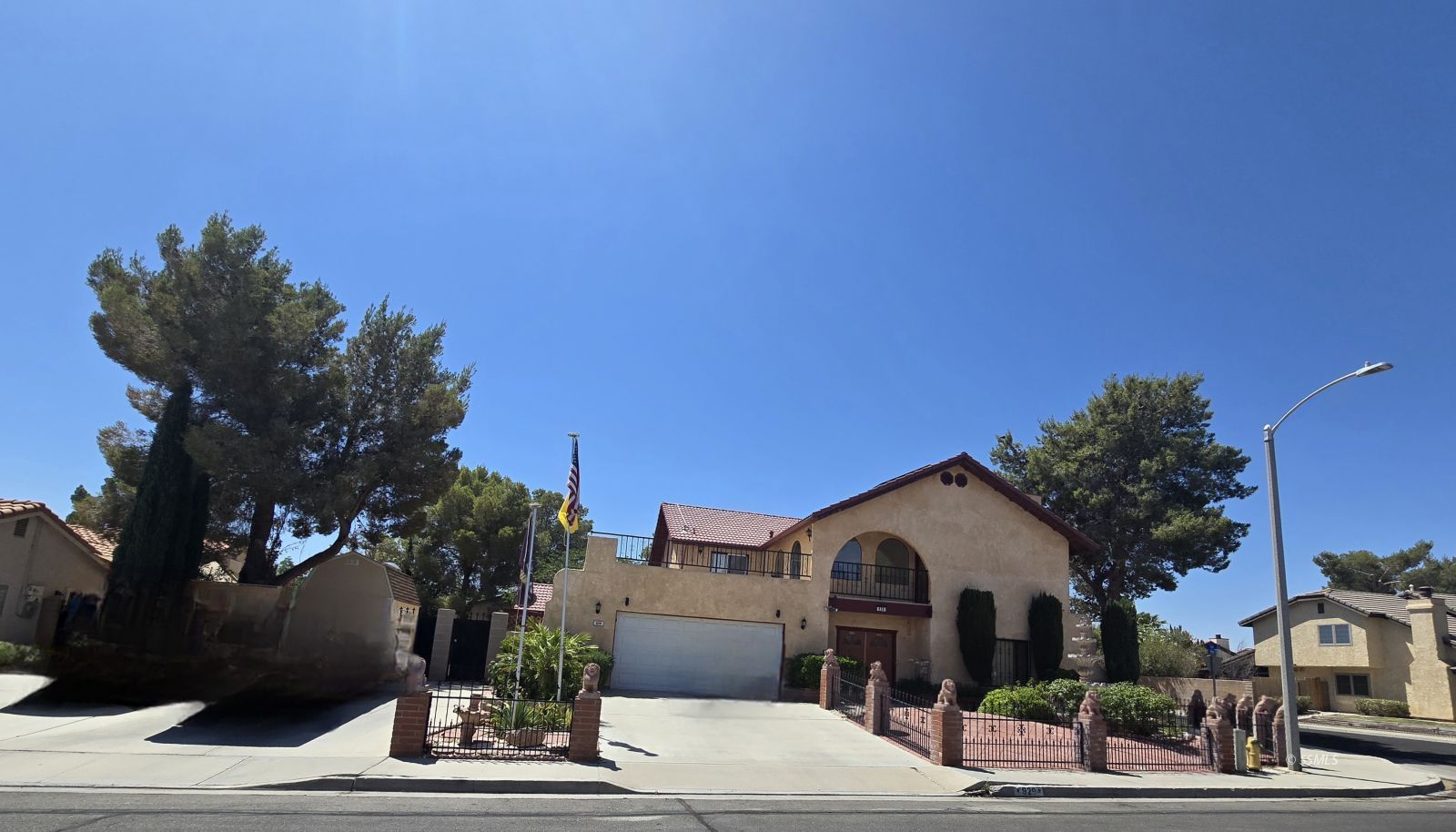 Property Photo 3