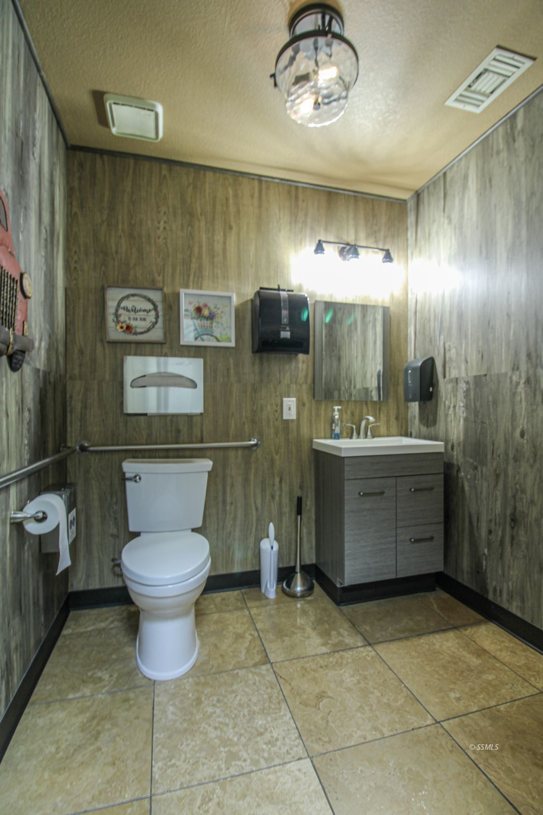 Property Photo 26