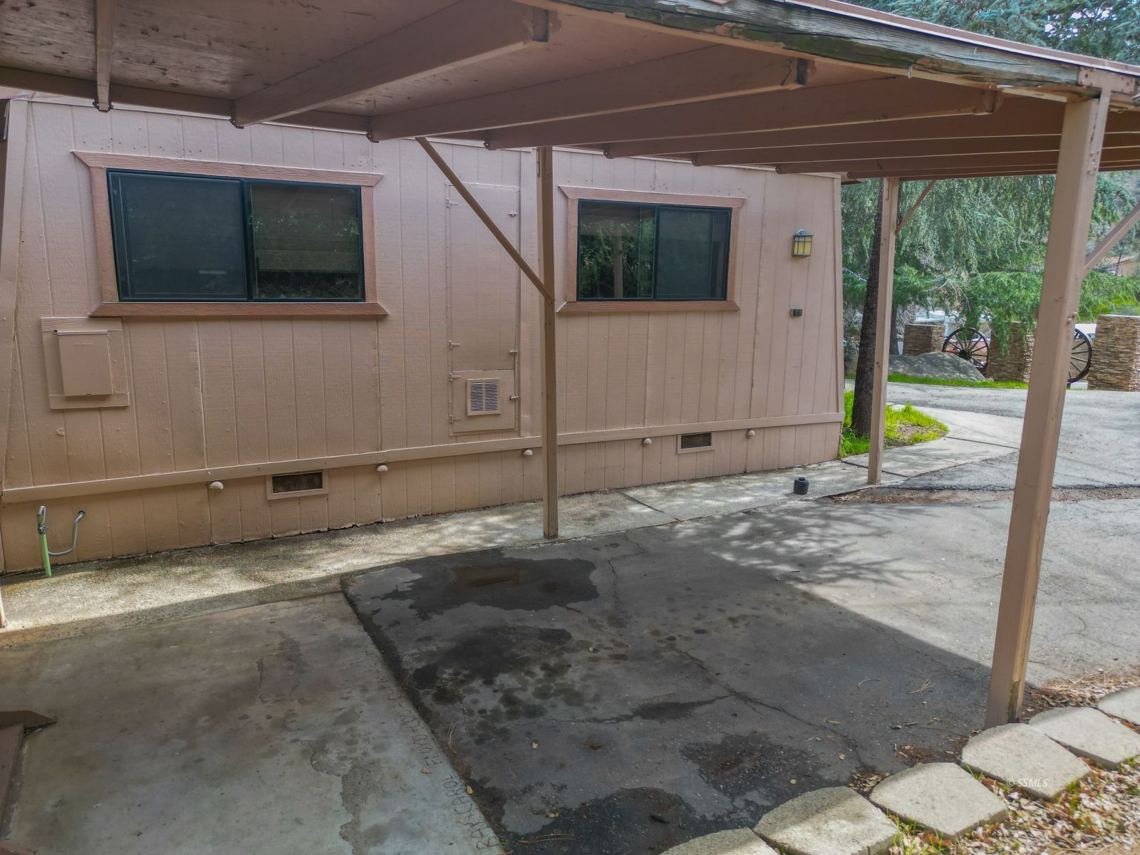 Property Photo 48