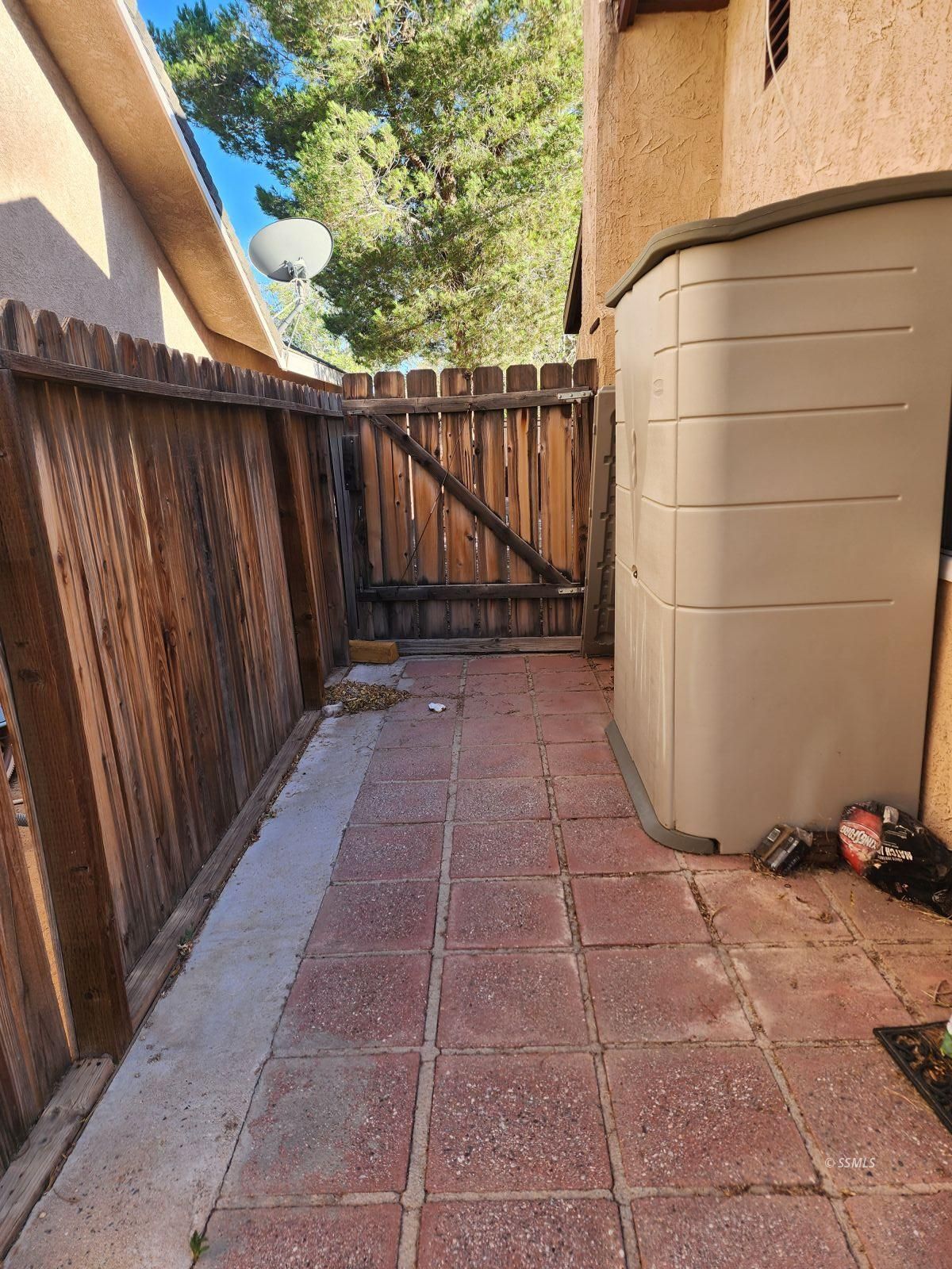 Property Photo 21