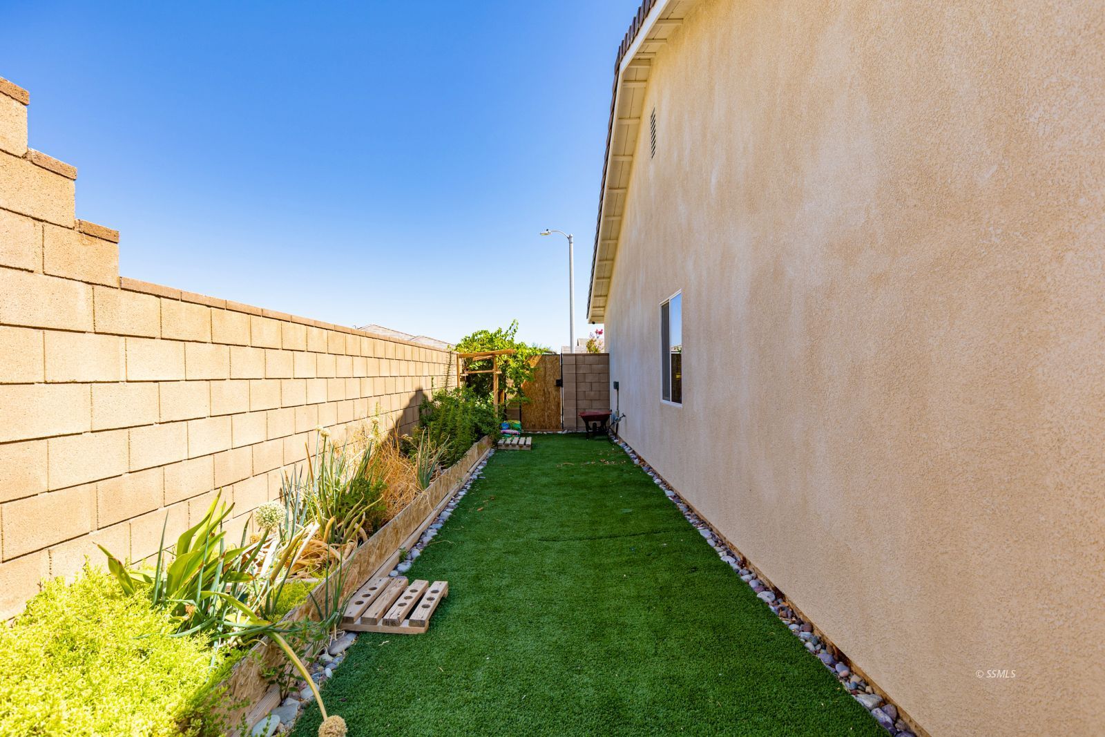 Property Photo 44