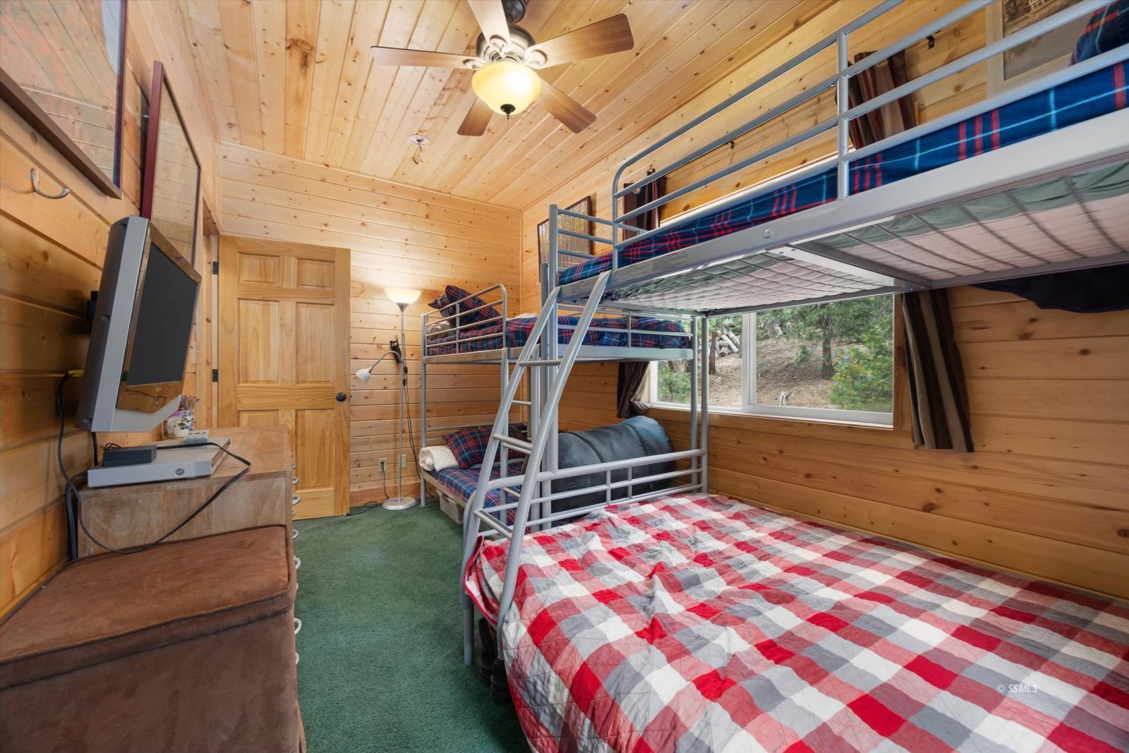 Property Photo 36
