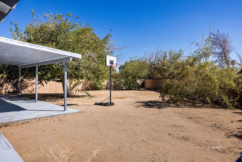 Property Photo 35