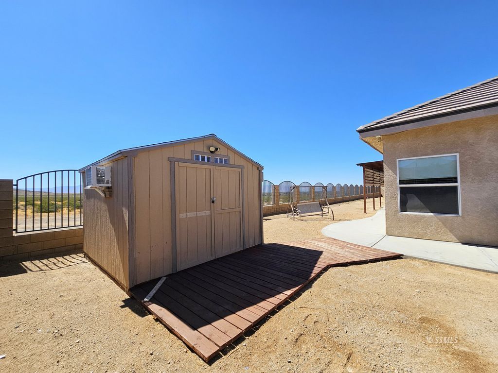 Property Photo 42
