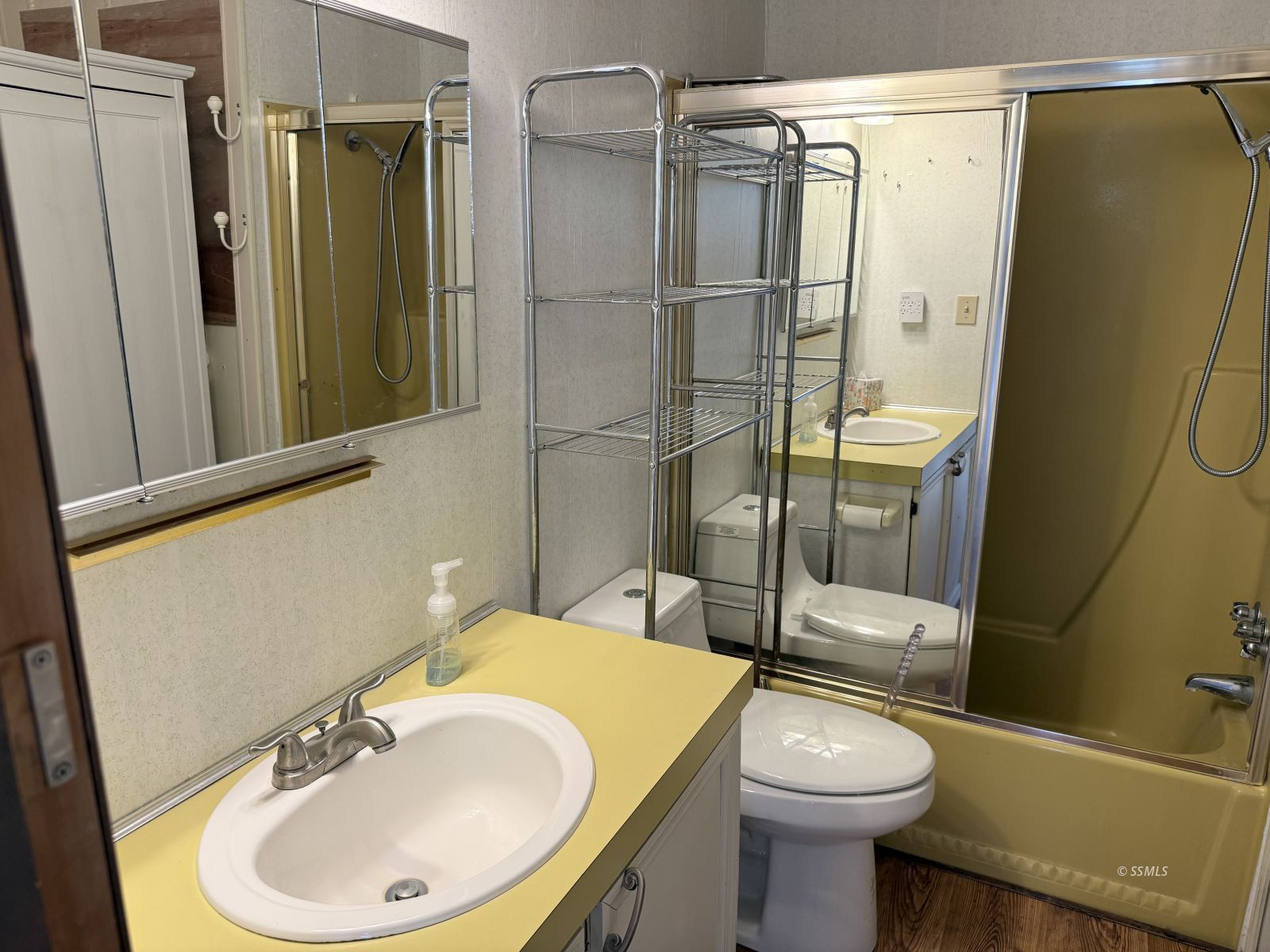 Property Photo 25