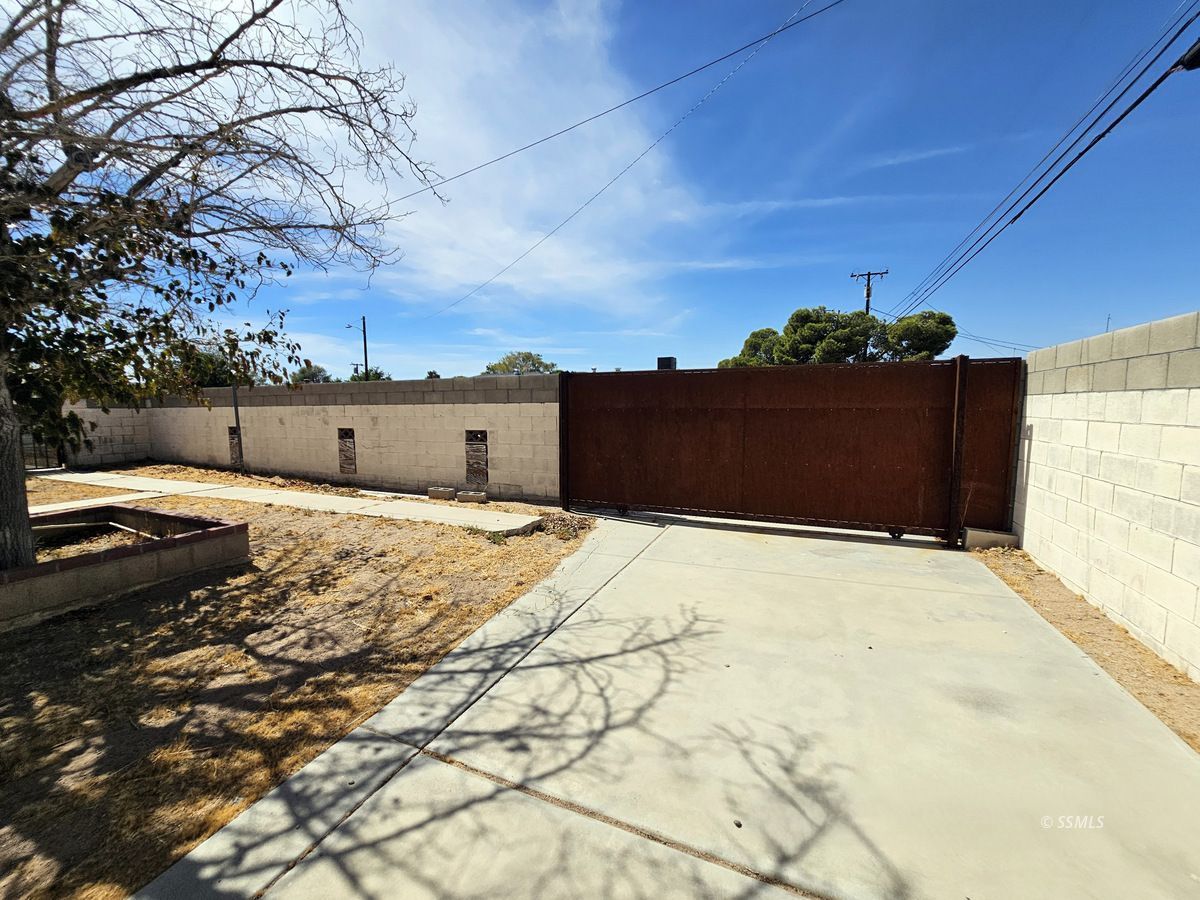 Property Photo 26