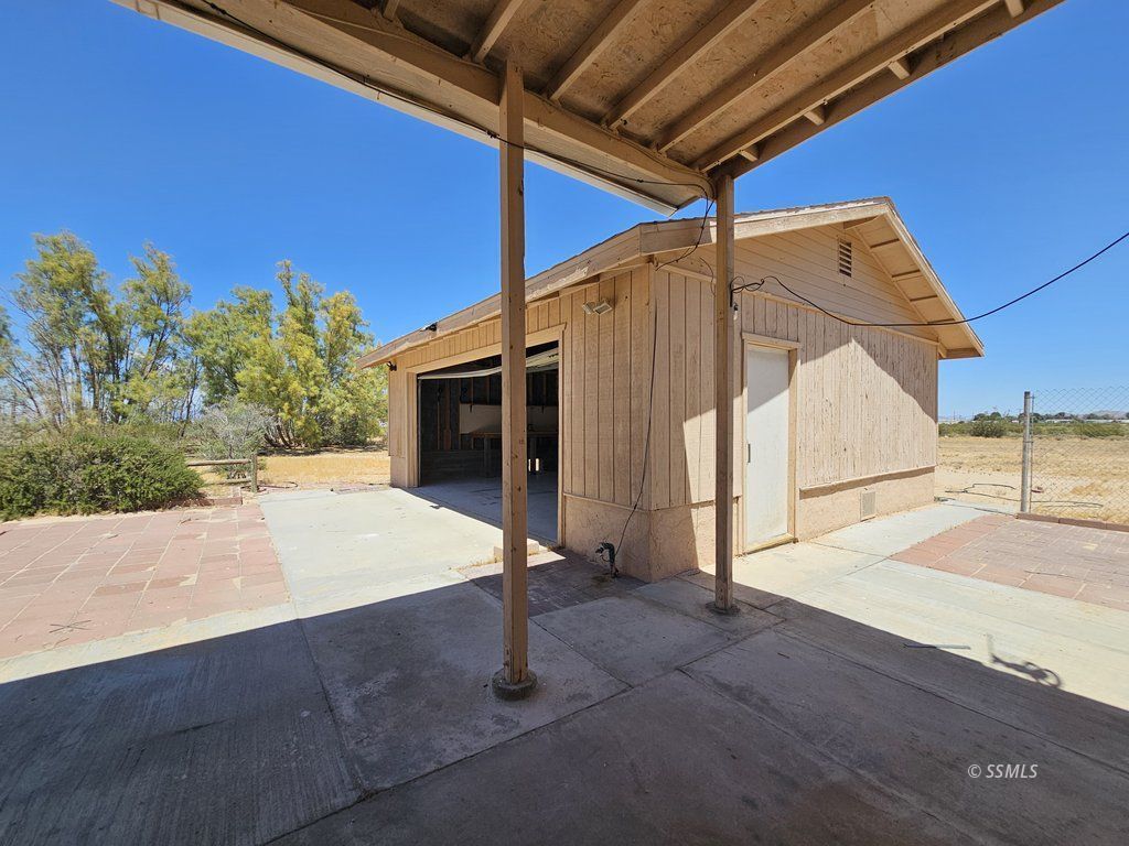 Property Photo 25