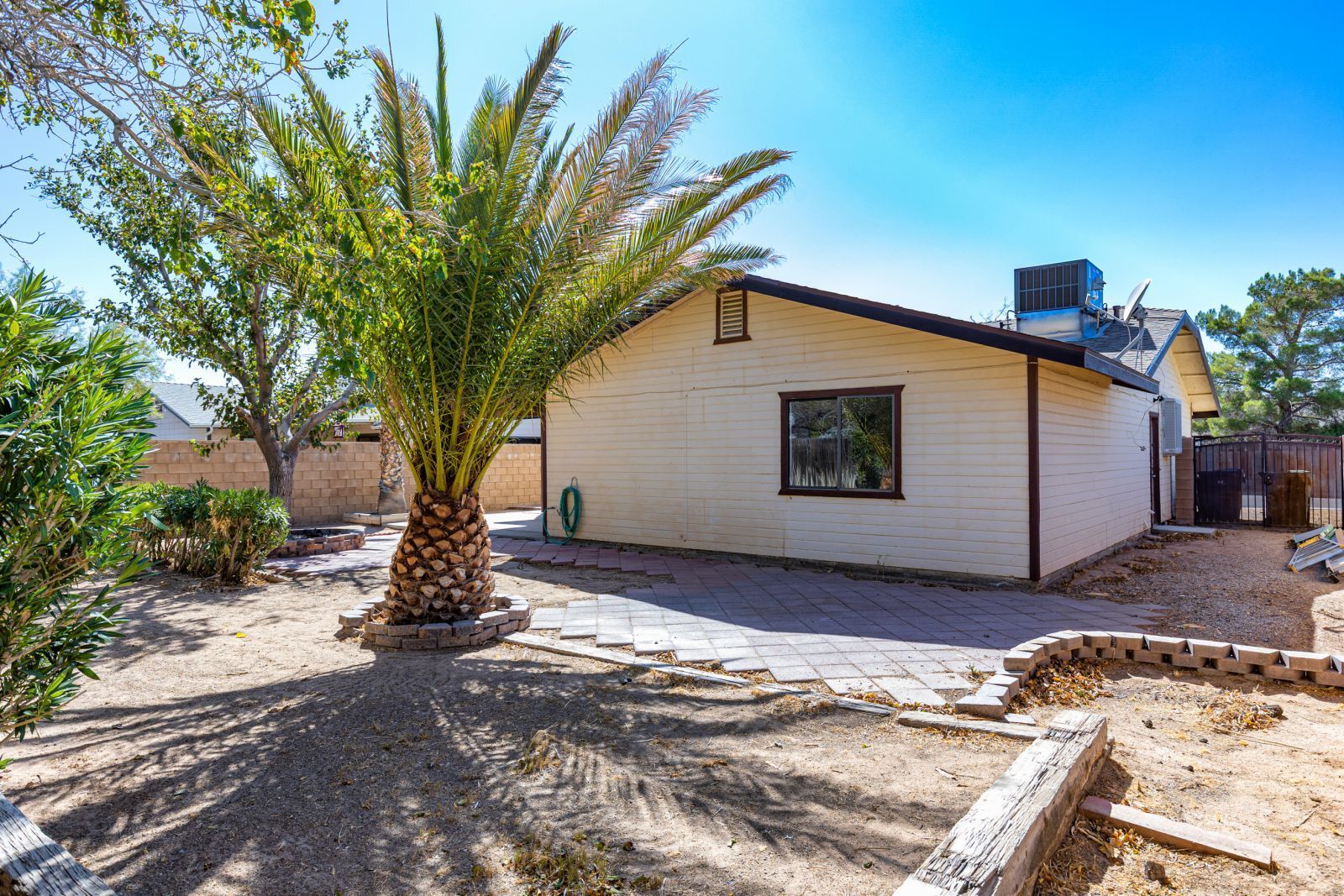Property Photo 31