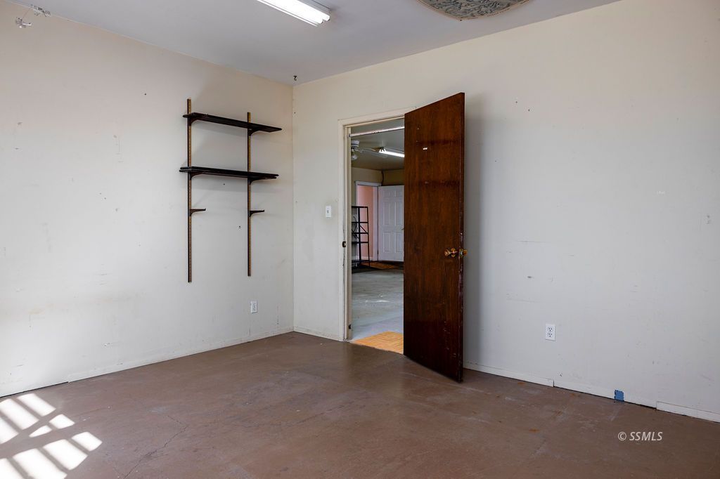 Property Photo 40