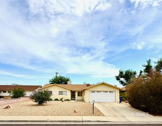 feature listing property photo