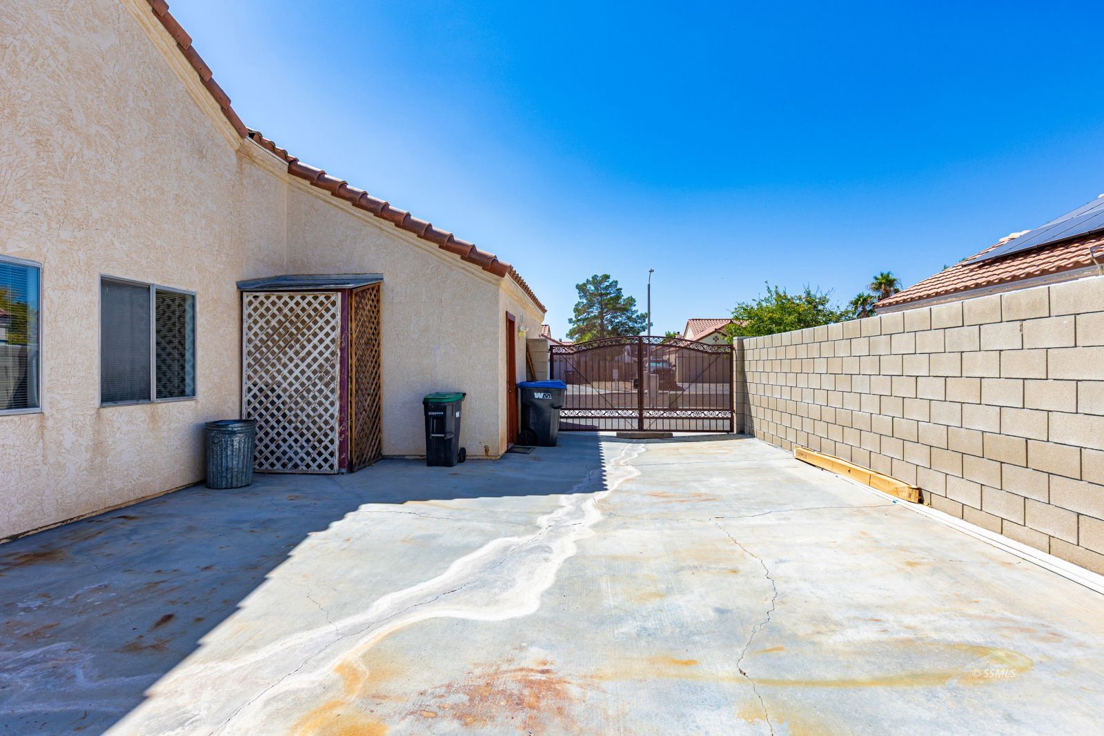 Property Photo 43