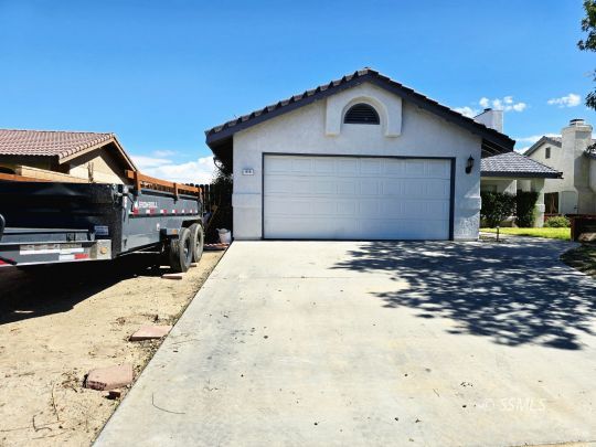 feature listing property photo