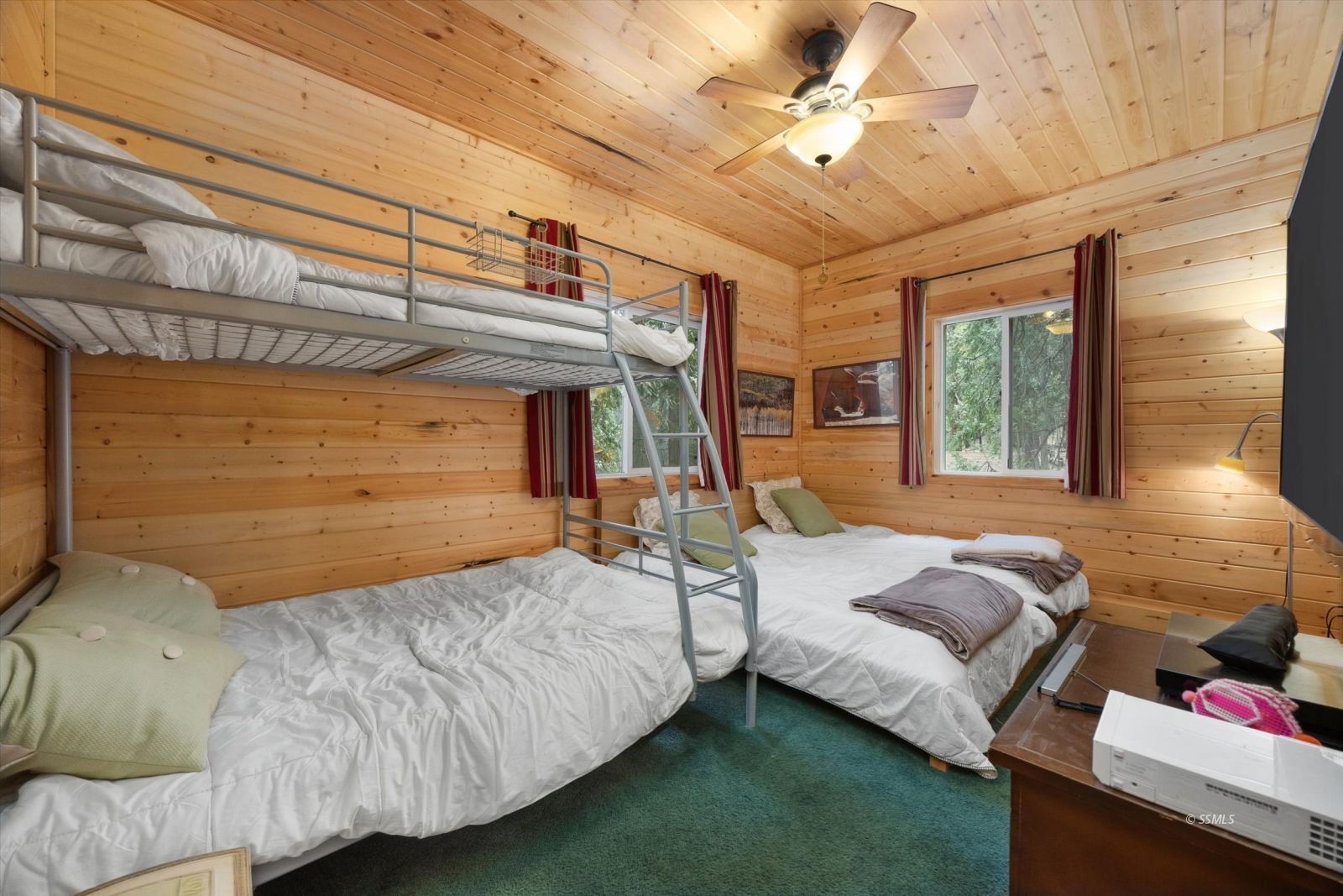 Property Photo 32